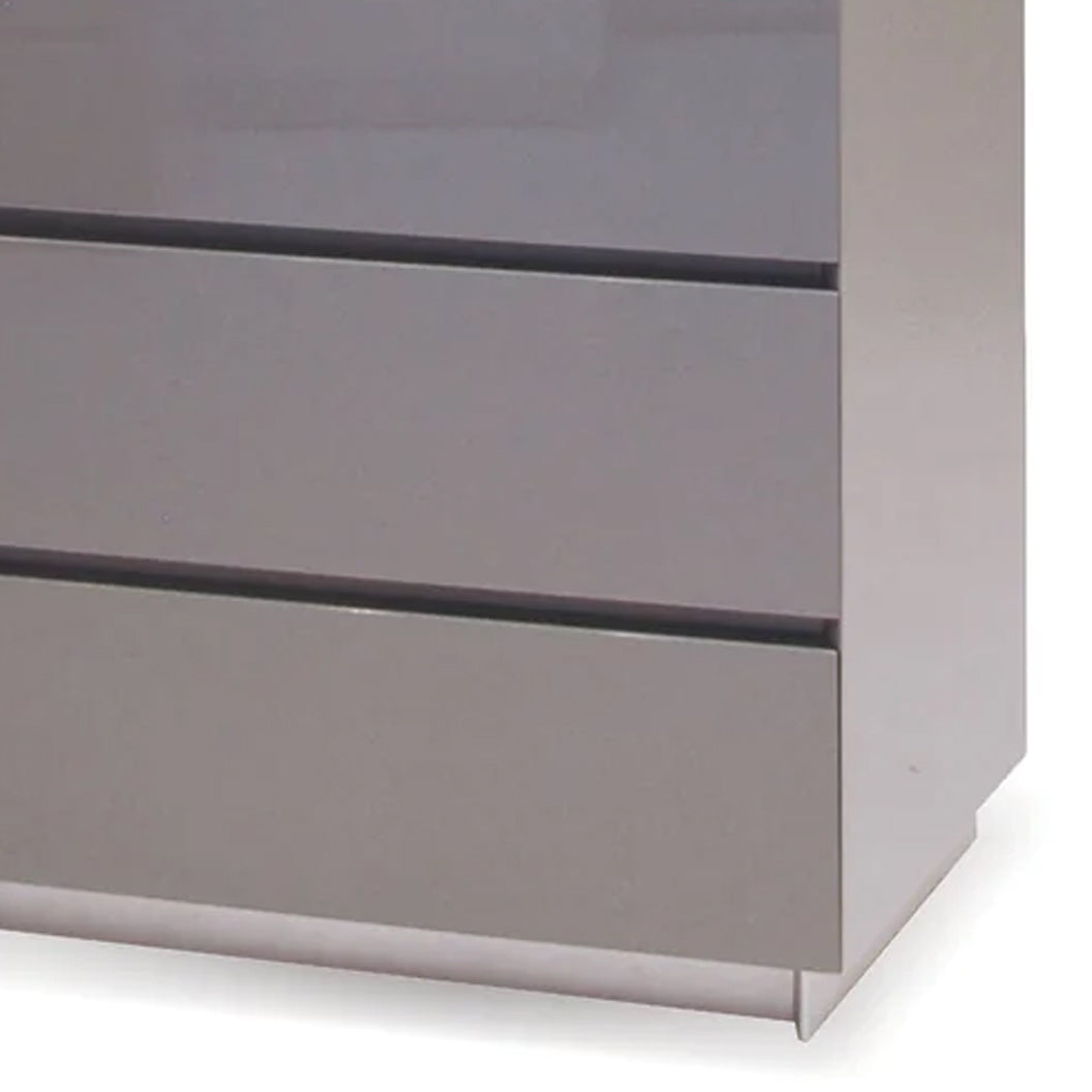 Savvy 5-Drawer Chest by Mobital, showing closeup view of savvy 5-drawer chest in high gloss light grey/light grey glass top with silver base.