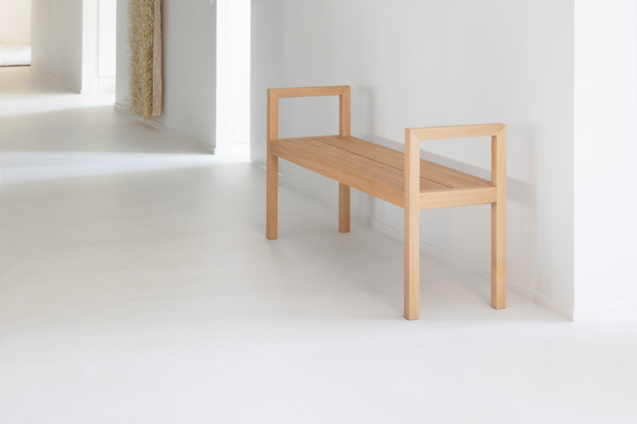 Seminar Bench by Nikari, showing seminar bench in live shot.
