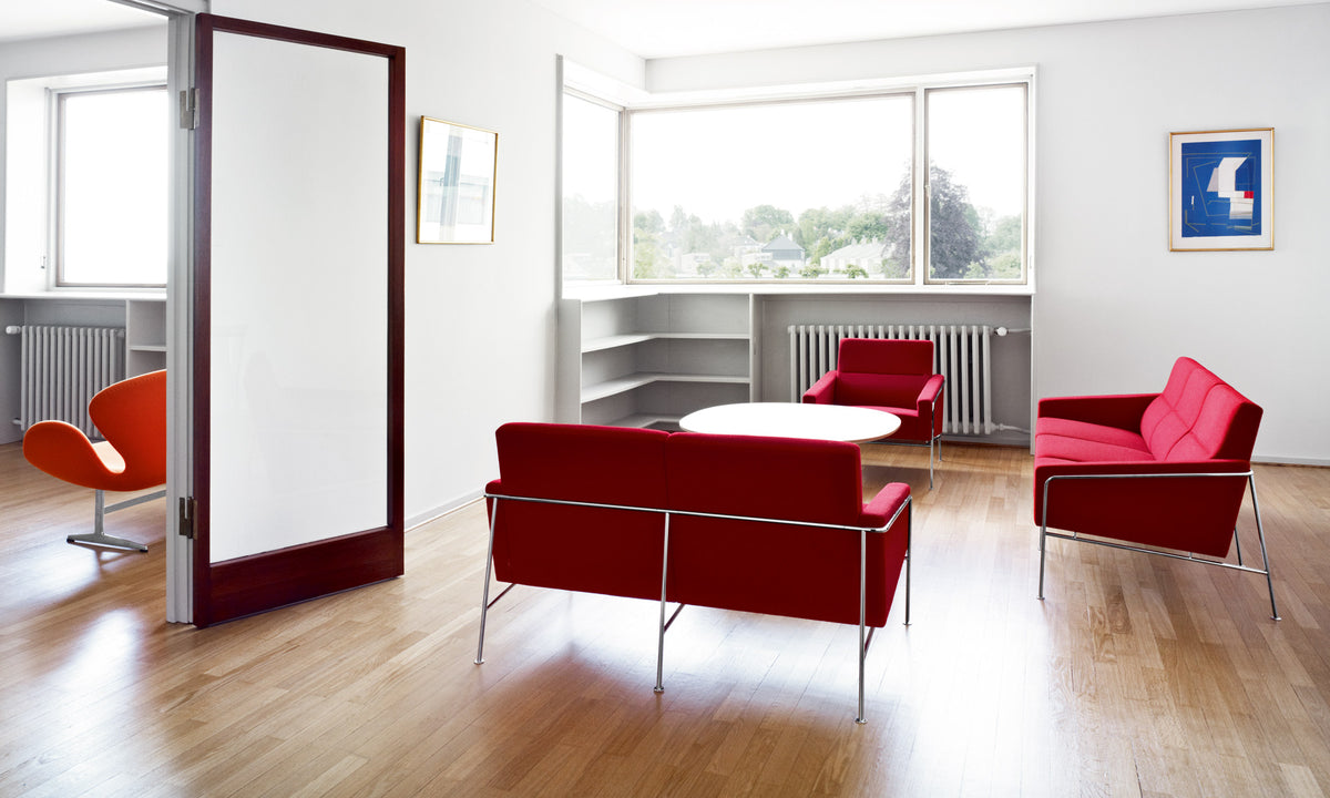 Series 3300 Configuration by Fritz Hansen, showing series 3300 configurations in live shot.