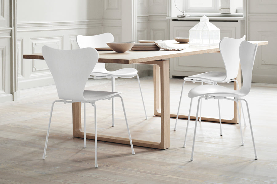 Series 7 Chair by Fritz Hansen, showing series 7 chairs in live shot.