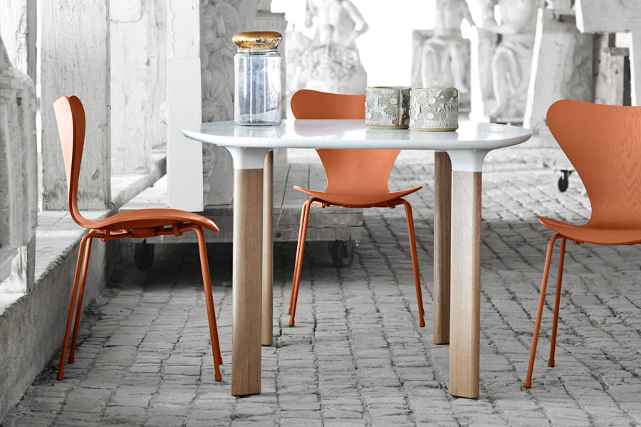 Series 7 Chair by Fritz Hansen, showing series 7 chairs in live shot.