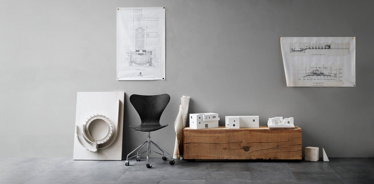 Series 7 Swivel Chair by Fritz Hansen, showing series 7 swivel chair in live shot.