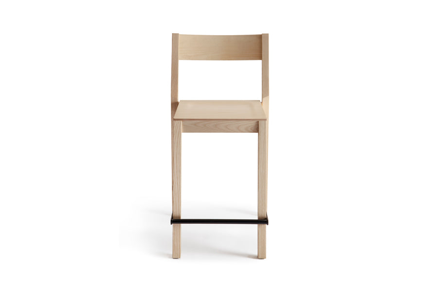 Skandinavia KVBT6 High Chair by Nikari, showing front view of skandinavia kvbt6 high chair in 36" high, ash.
