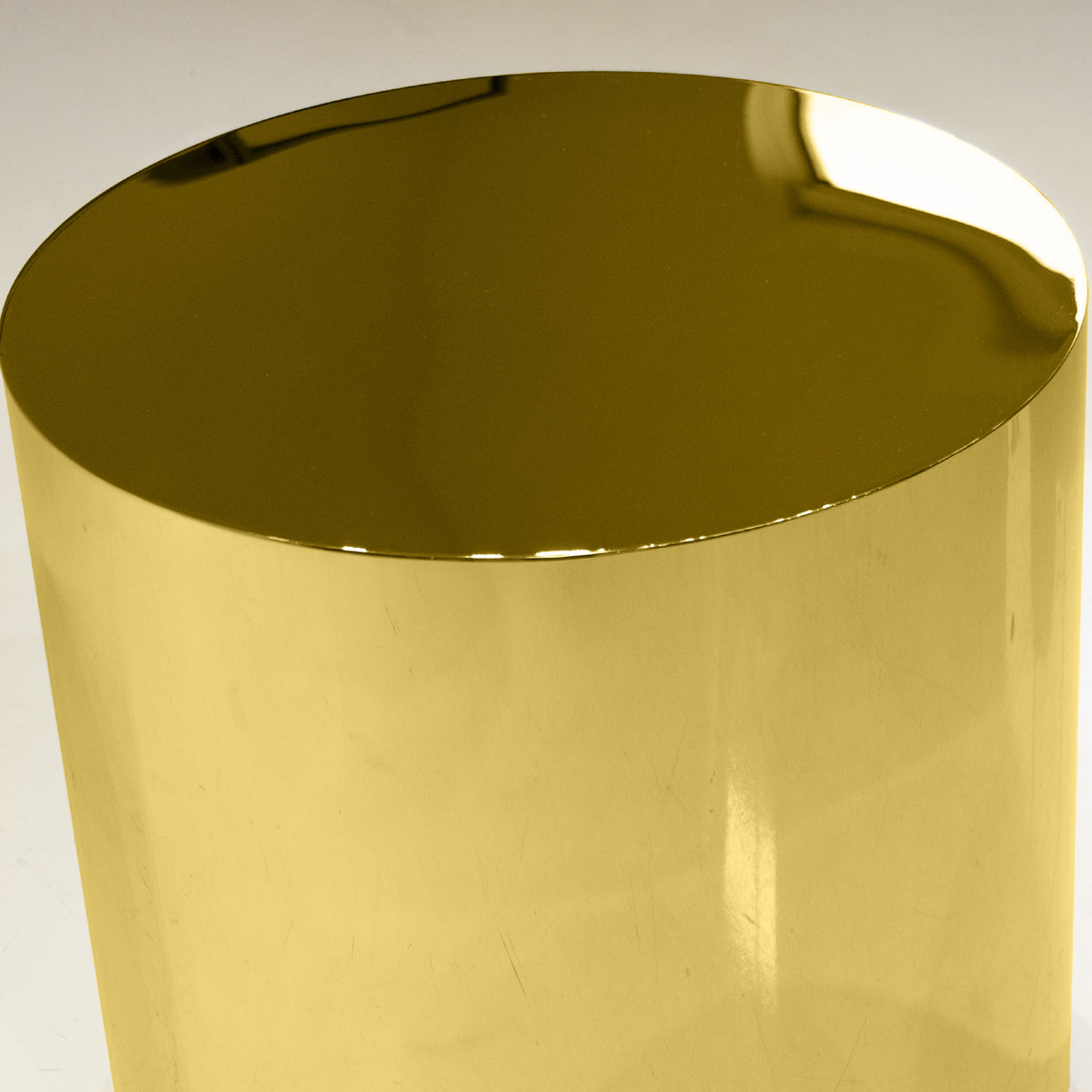 Sphere End Table by Mobital, showing closeup view of sphere end table.