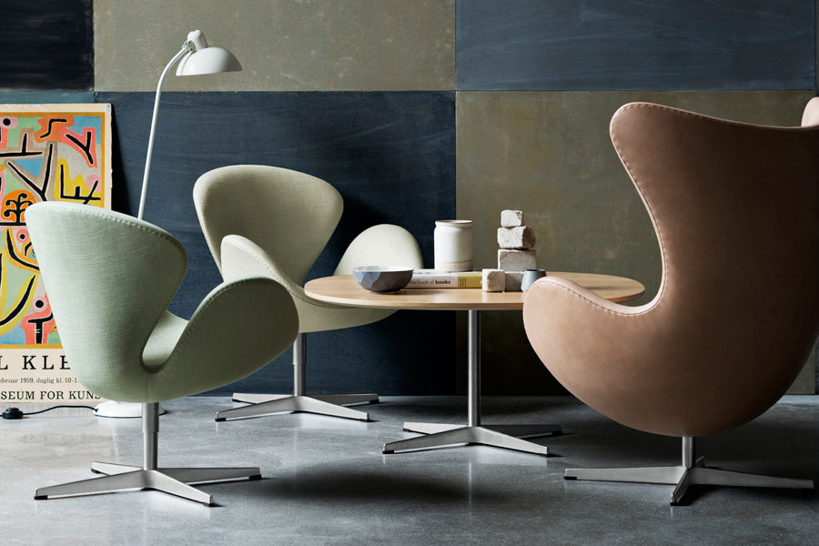Supercircular Coffee Table by Fritz Hansen, showing supercircular coffee table in live shot.