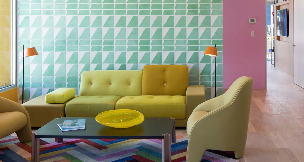 Tam Tam P Stem Floor Lamp by Marset, showing tam tam p stem floor lamp in live shot.