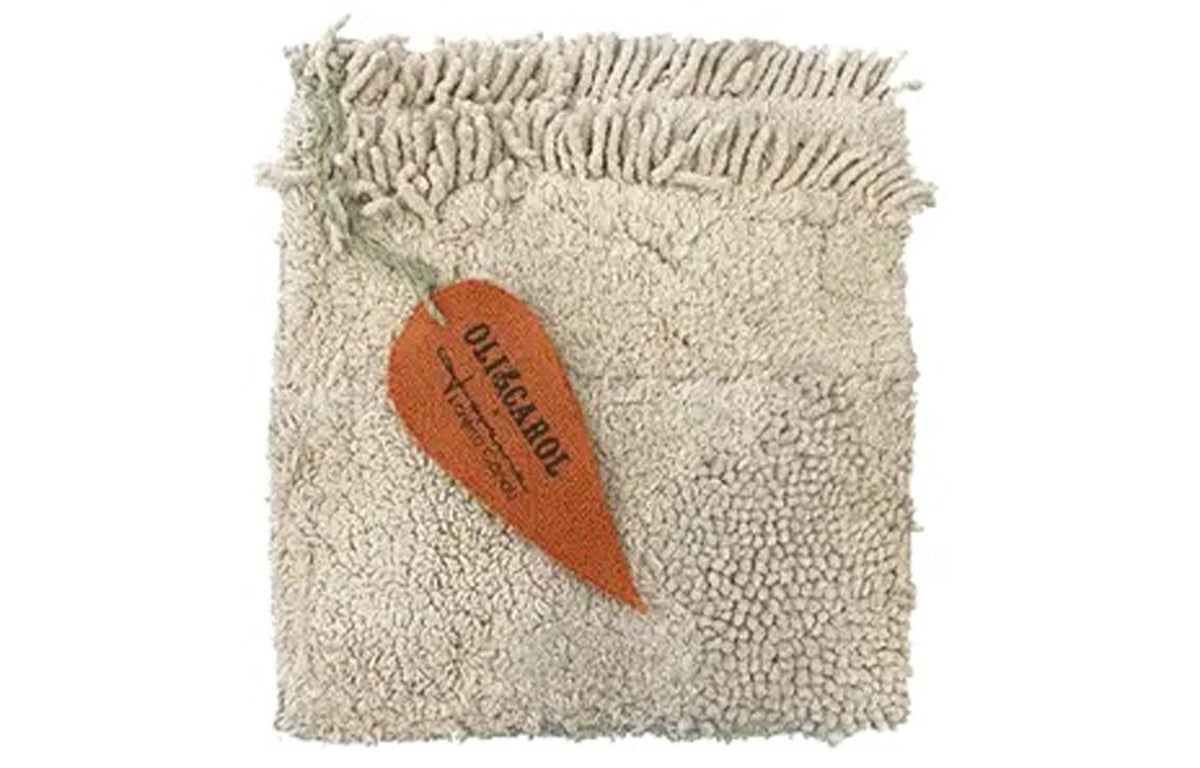 Textile Book "Cool Kids Eat Healthy" by Lorena Canals, showing front view of textile book cool kids eat healthy.