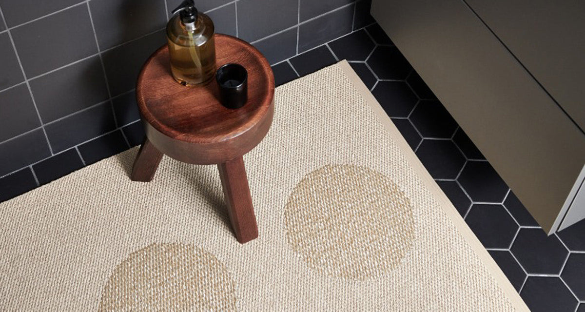 VERA 2.0 Beige & Beige Metallic Rug by Pappelina, showing vera 2.0 beige & beige metallic rug in live shot.