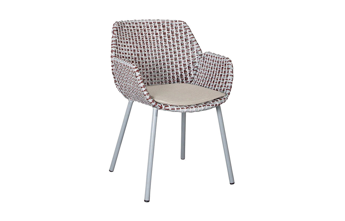 Vibe Outdoor Dining Chair by Cane-Line - Light Grey/Bordeaux/Dusty Rose Fiber Weave, Sand Natte.