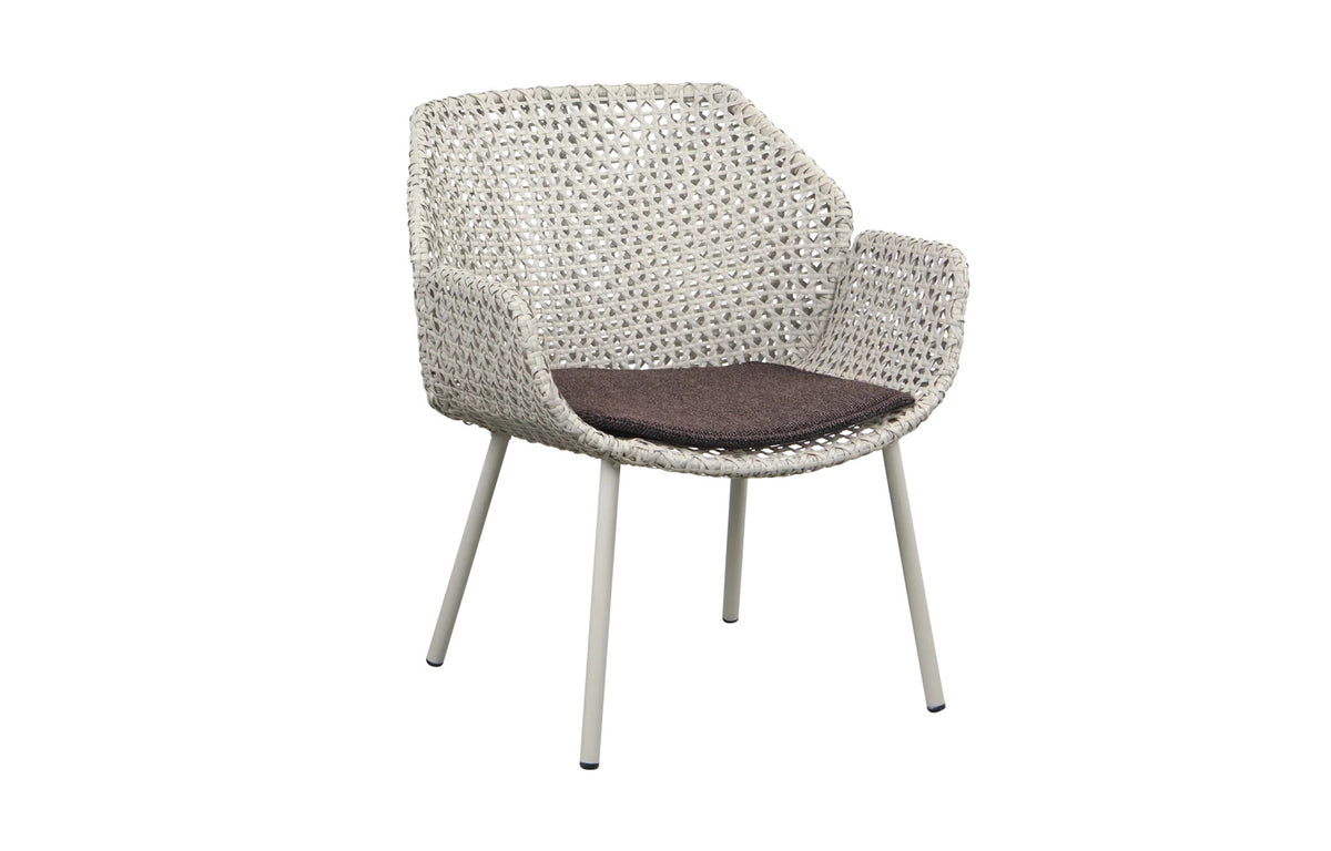 Vibe Outdoor Lounge Chair by Cane-Line - Sand/Dark Sand Fiber Weave, Dark Bordeaux Wove.