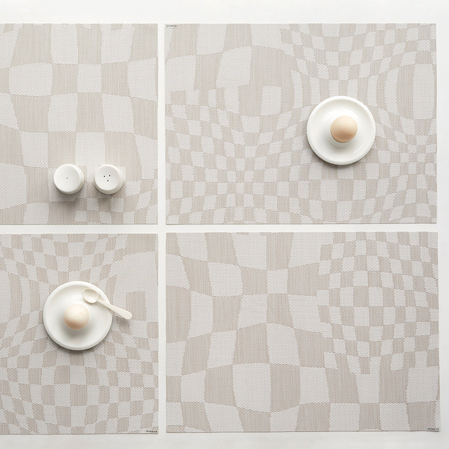 Warp Placemat by Chilewich, showing closeup view of warp placemats in live shot.