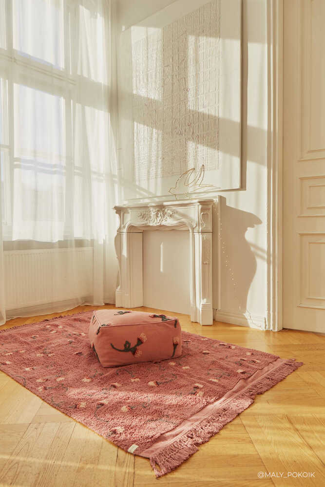Washable Rug English Garden Ash Rose by Lorena Canals