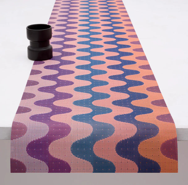 Wiggle Placemat by Chilewich, showing wiggle placemat in live shot.