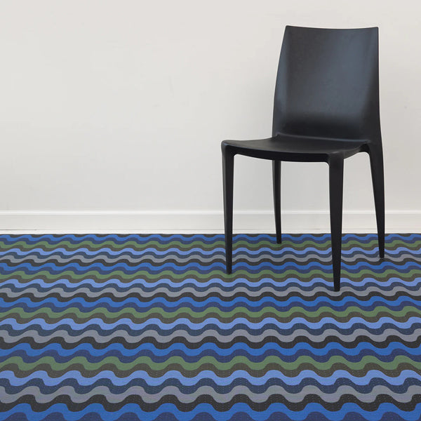 Wiggle Woven Floor Rug by Chilewich, showing wiggle woven floor rug in live shot.
