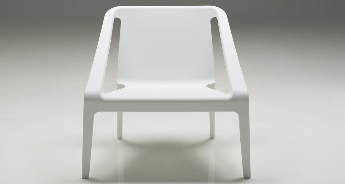 Yumi Occasional Chair by Mobital, showing front view of yumi occasional chair.