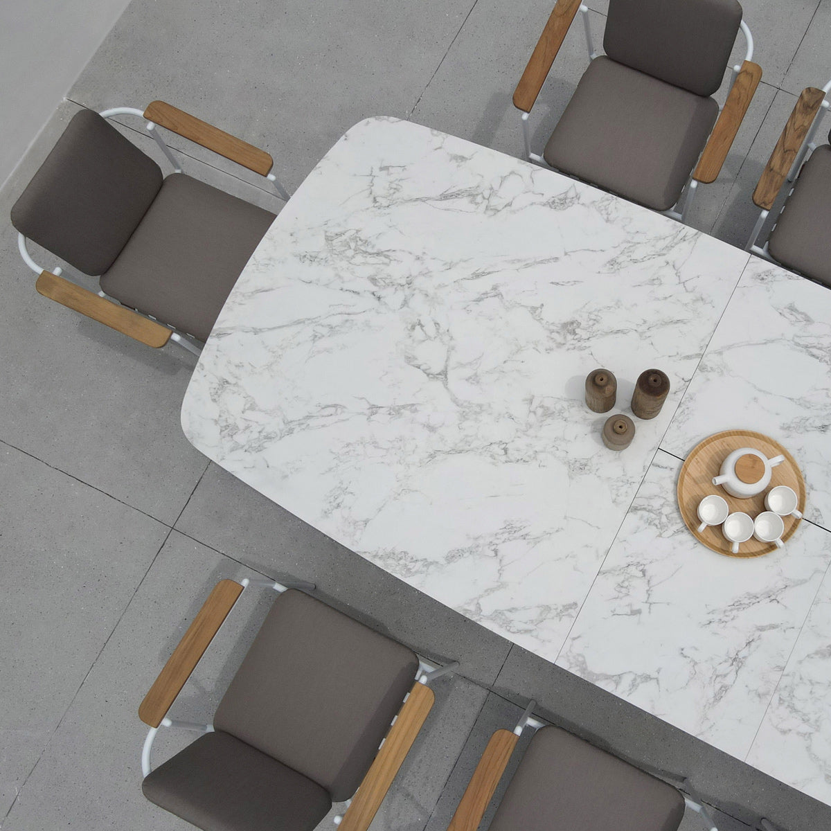 Zupy HPL 65" - 85" Extension Table by Mamagreen, showing closeup view of zupy hpl 65" - 85" extension table in live shot.