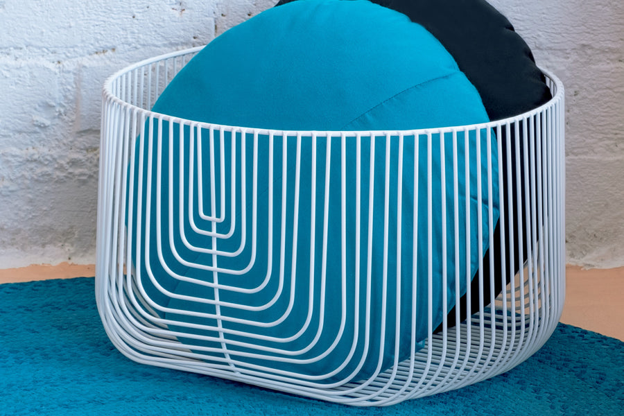 18" Bend Basket by Bend, showing 18" bend basket in live shot.
