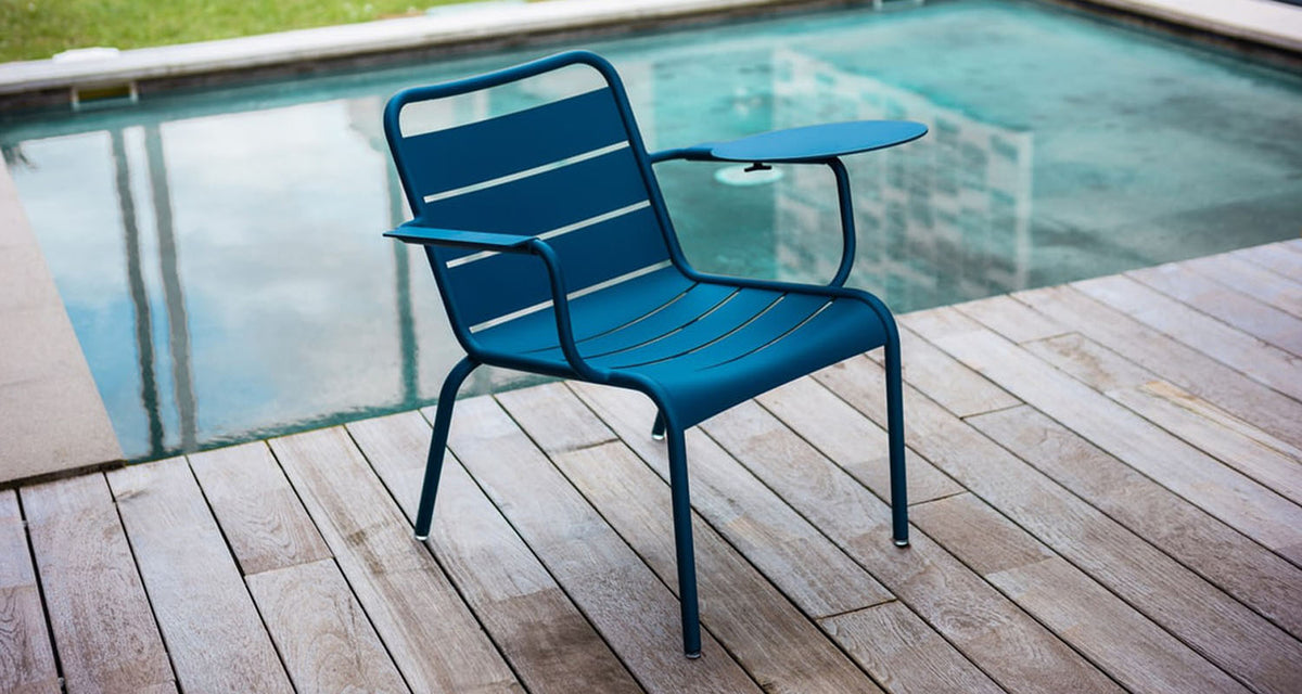 Bellevie Armrest Shelf by Fermob, showing bellevie armrest shelf with chair in live shot.