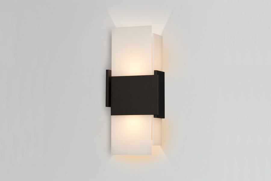 Acuo Outdoor LED Sconce by Cerno, showing side view of acuo outdoor led sconce in textured black powdercoat shade.