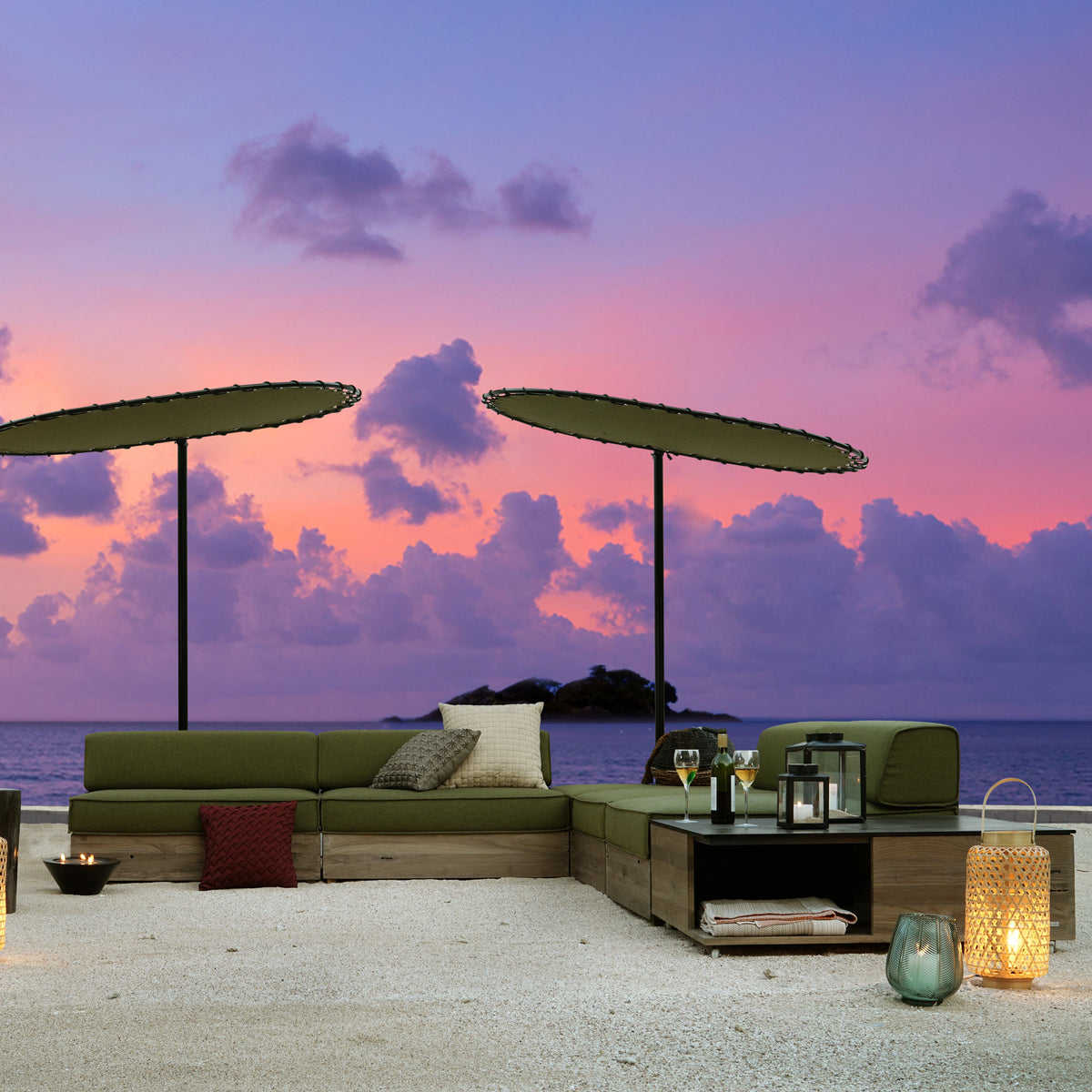 Aiko Multifit Table by Mamagreen, showing aiko multifit table in live shot.