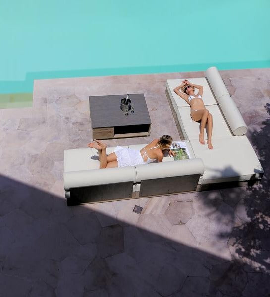 Aiko Multifit Table by Mamagreen, showing aiko multifit table in live shot.