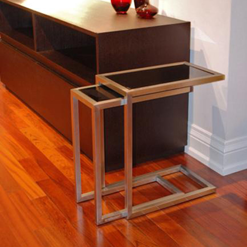 Alfa Nesting Tables by sohoConcept, live shoot of the table.