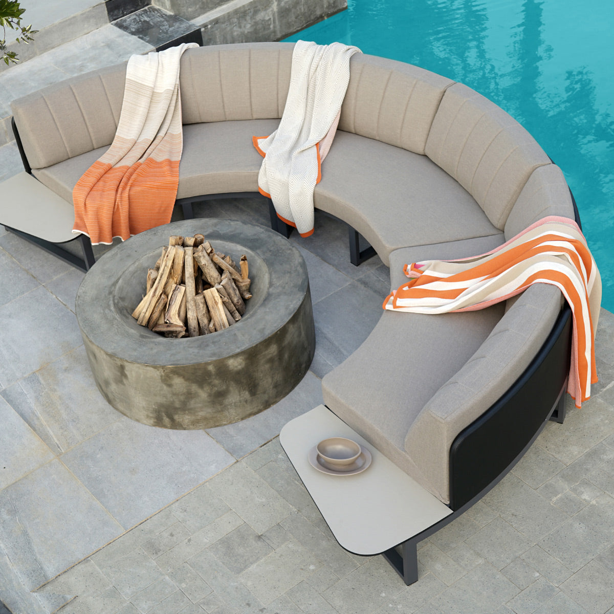 Babbo Sectional Seat by Mamagreen, showing babbo sectional seat in live shot.