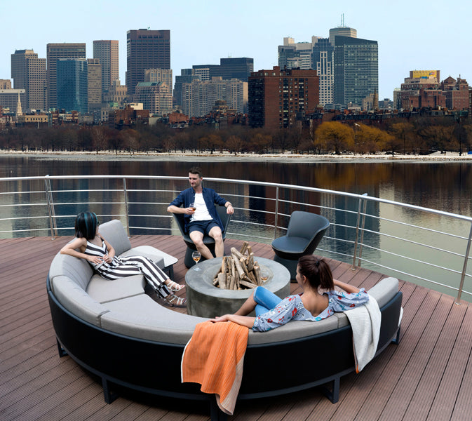 Babbo Sectional Seat by Mamagreen, showing babbo sectional seat in live shot.