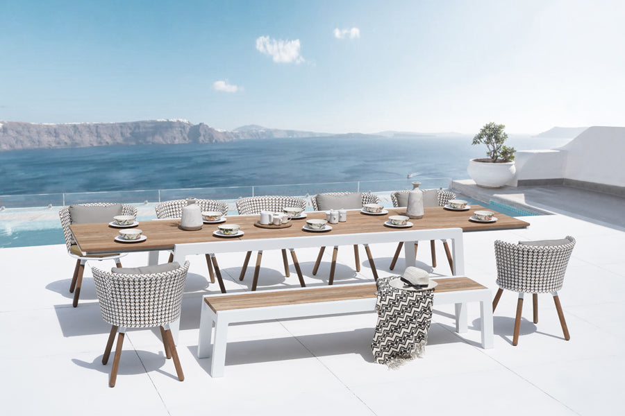 Baia Teak Aluminum Bench by Mamagreen, showing baia teak aluminum bench in live shot.