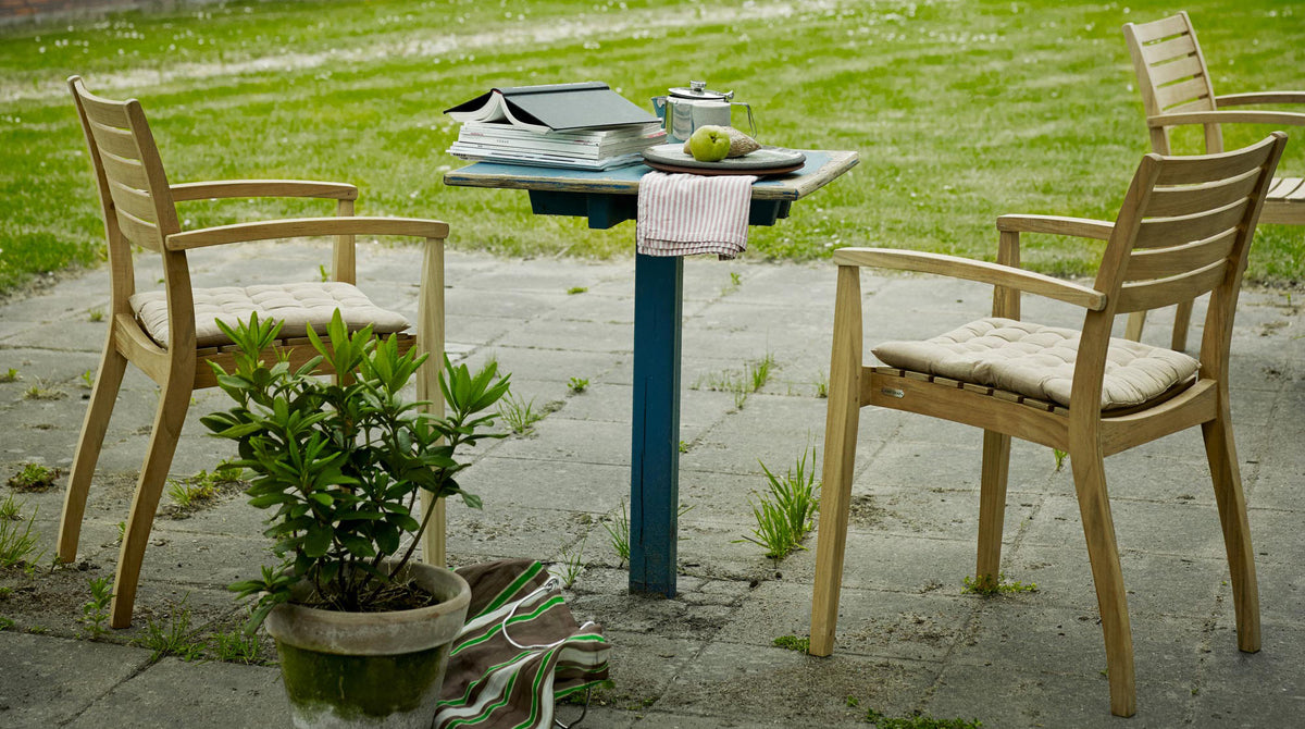 Ballare Chair by Skagerak, showing chairs in live shot.