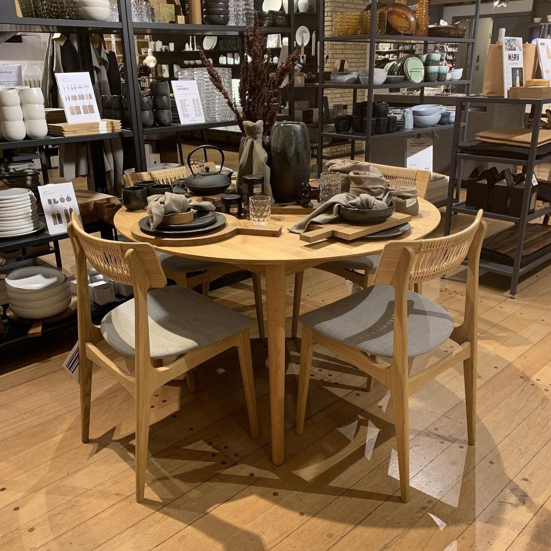 BPS Table No. 119 by Bernh. Pedersen & Son, showing bps table no. 119 in live shot.