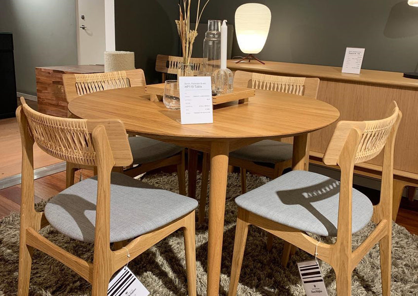 BPS Table No. 119 by Bernh. Pedersen & Son, showing bps table no. 119 in live shot.
