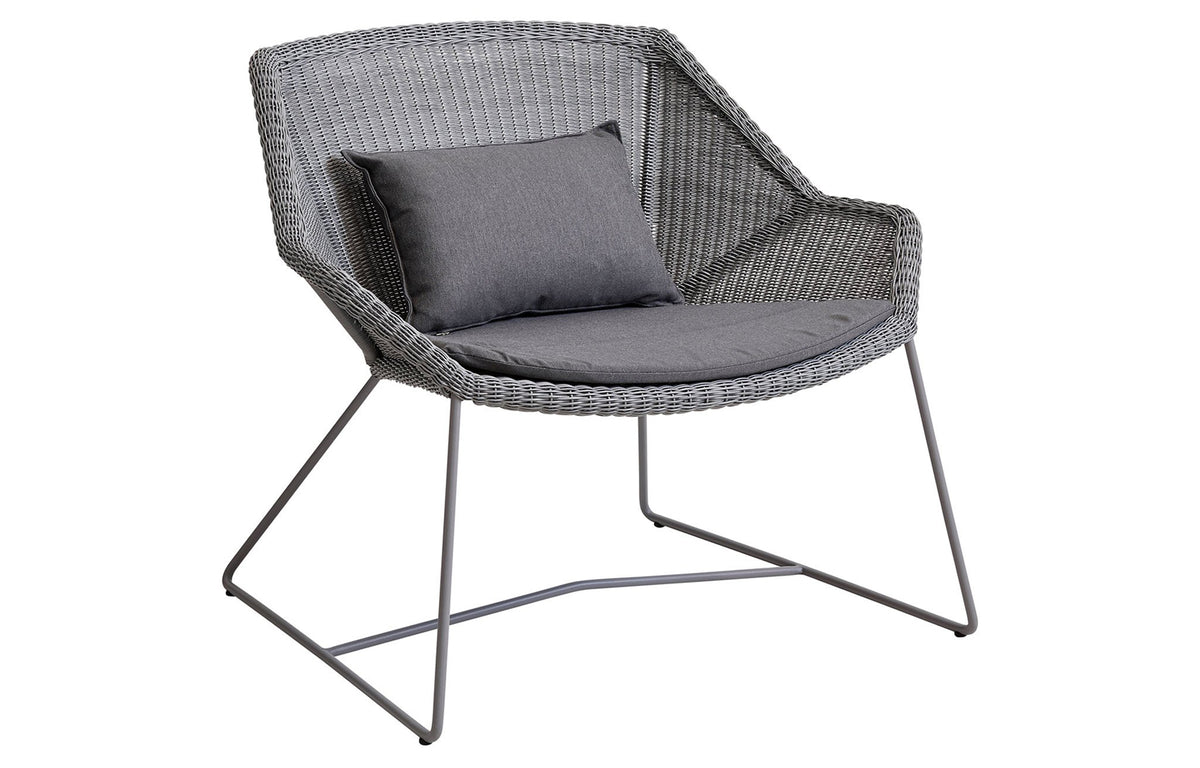 Breeze Lounge Chair by Cane-Line - Light Grey Fiber Weave, Grey Natte Cushion Set.