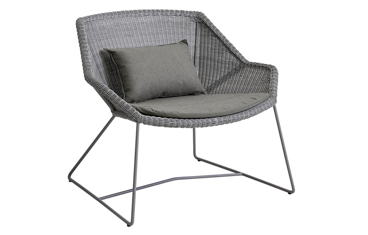 Breeze Lounge Chair by Cane-Line - Light Grey Fiber Weave, Taupe Natte Cushion Set.