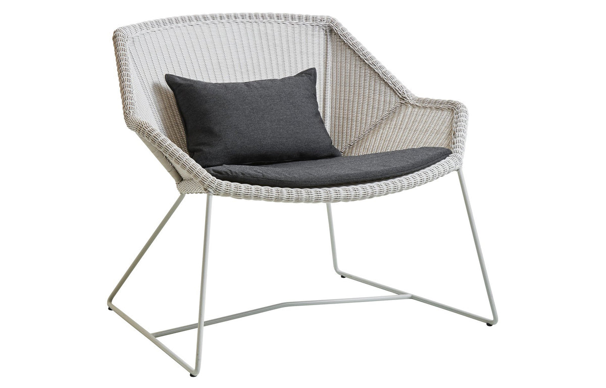 Breeze Lounge Chair by Cane-Line - White Grey Fiber Weave, Black Natte Cushion Set.