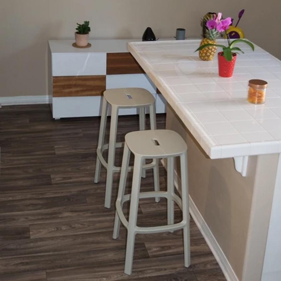 Cadrea Stool by Toou, showing cadrea stools in live shot.