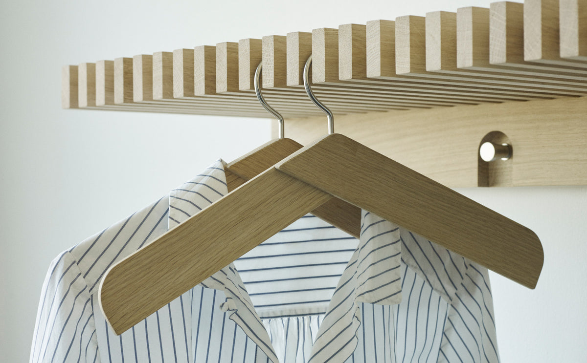 Collar Hanger by Skagerak, showing collar hangers in live shot.