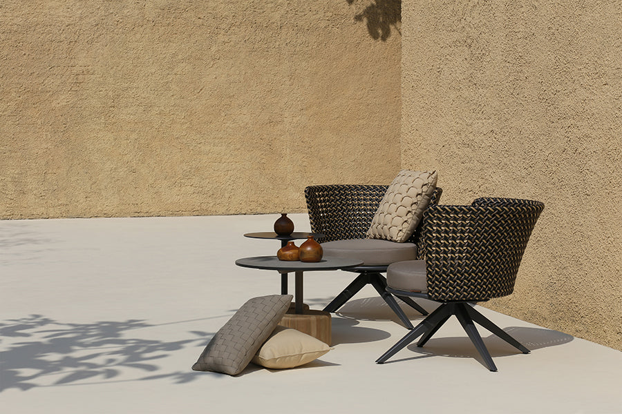 Daisy C Table by Mamagreen, showing daisy c table in live shot.