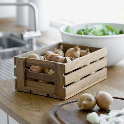 Dania Box by Skagerak, showing dania box in live shot.