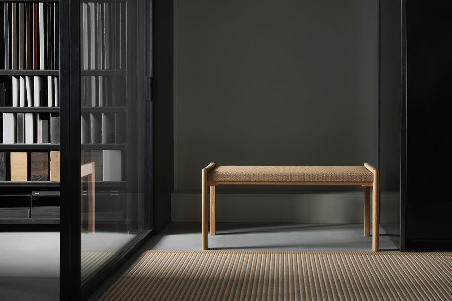 Detalji Bench by Nikari, showing detalji bench in live shot.