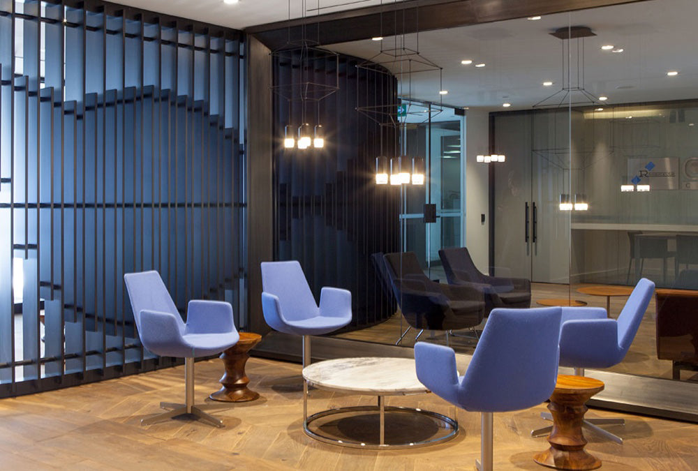 Eiffel Arm 4 Star Swivel Chair by SohoConcept, showing arm 4 star swivel chairs with chairs and table.