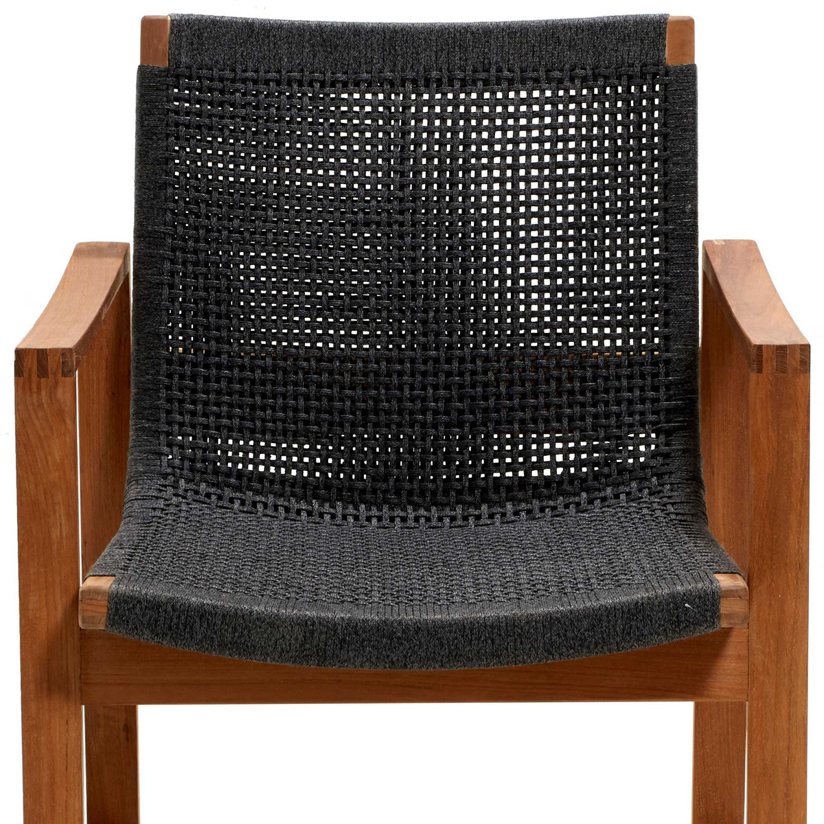 Endless Outdoor Lounge Chair by Cane-Line, showing closeup view of endless outdoor lounge chair in teak/dark grey soft rope.