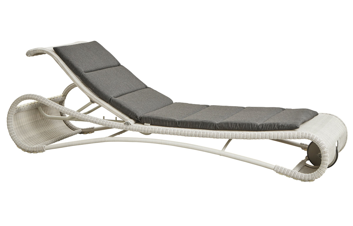 Escape Sunbed by Cane-Line - White Grey Fiber Weave, Black Natte Cushion.