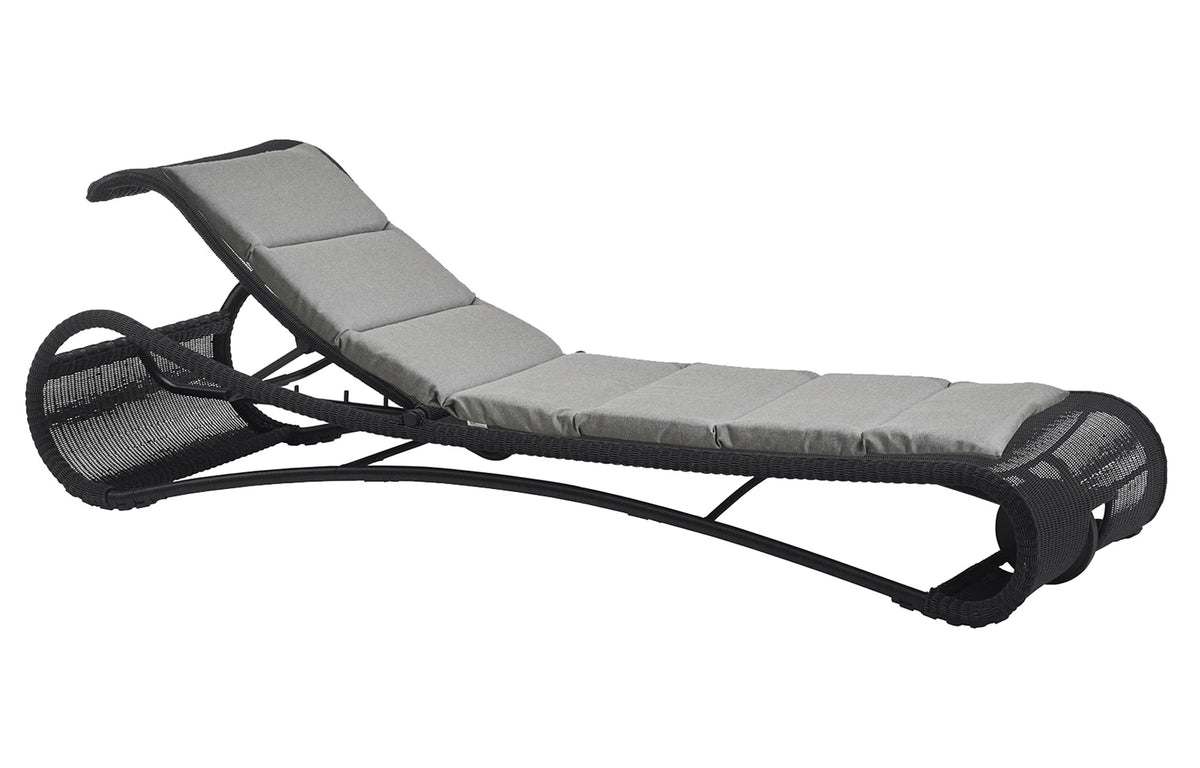 Escape Sunbed by Cane-Line - Black Fiber Weave, Grey Natte Cushion w/QuickDry & Airflow System.