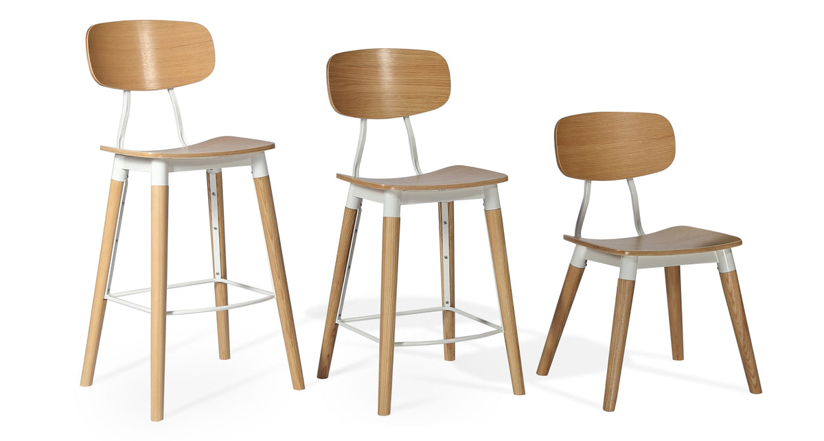 Esedra Stools by SohoConcept, showing three stools in right angle.