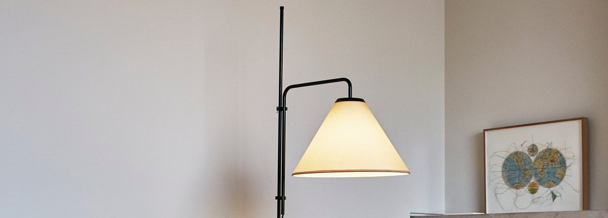 Funiculi Fabric Floor Lamp by Marset, showing closeup view of funiculi fabric floor lamp in live shot.