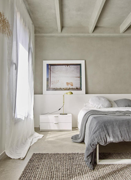 Funiculi S Table Lamp by Marset, showing funiculi s table lamp in live shot.