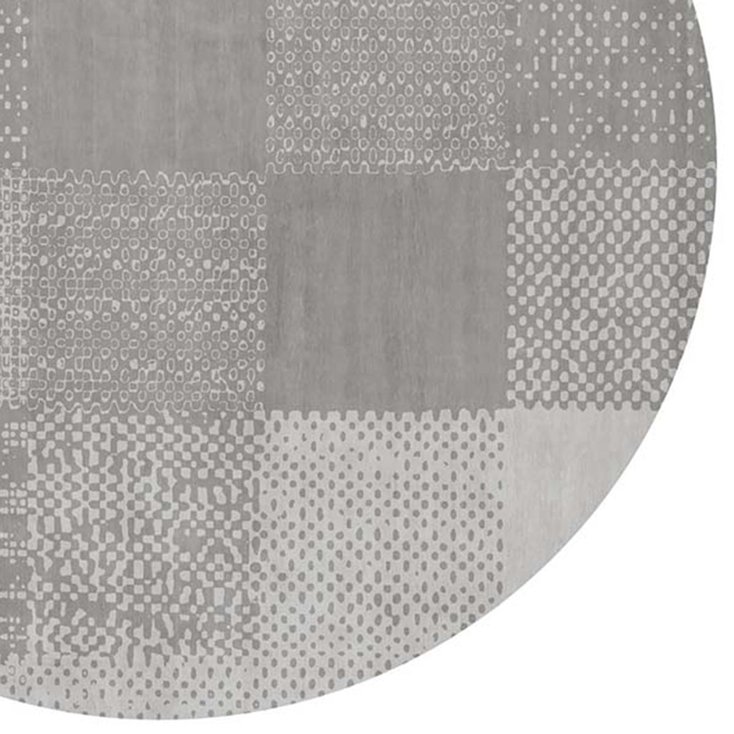 Ginno Kurera No 92 GO92 Rug by Second Studio, showing closeup view of ginno kurera no 92 go92 rug by second studio in mixed taupe.