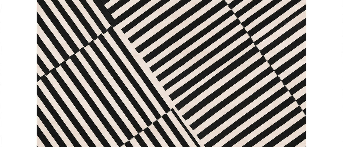 Gussago GO95 Rug by Second Studio, showing closeup view of gussago go95 rug by second studio in off-white & black.