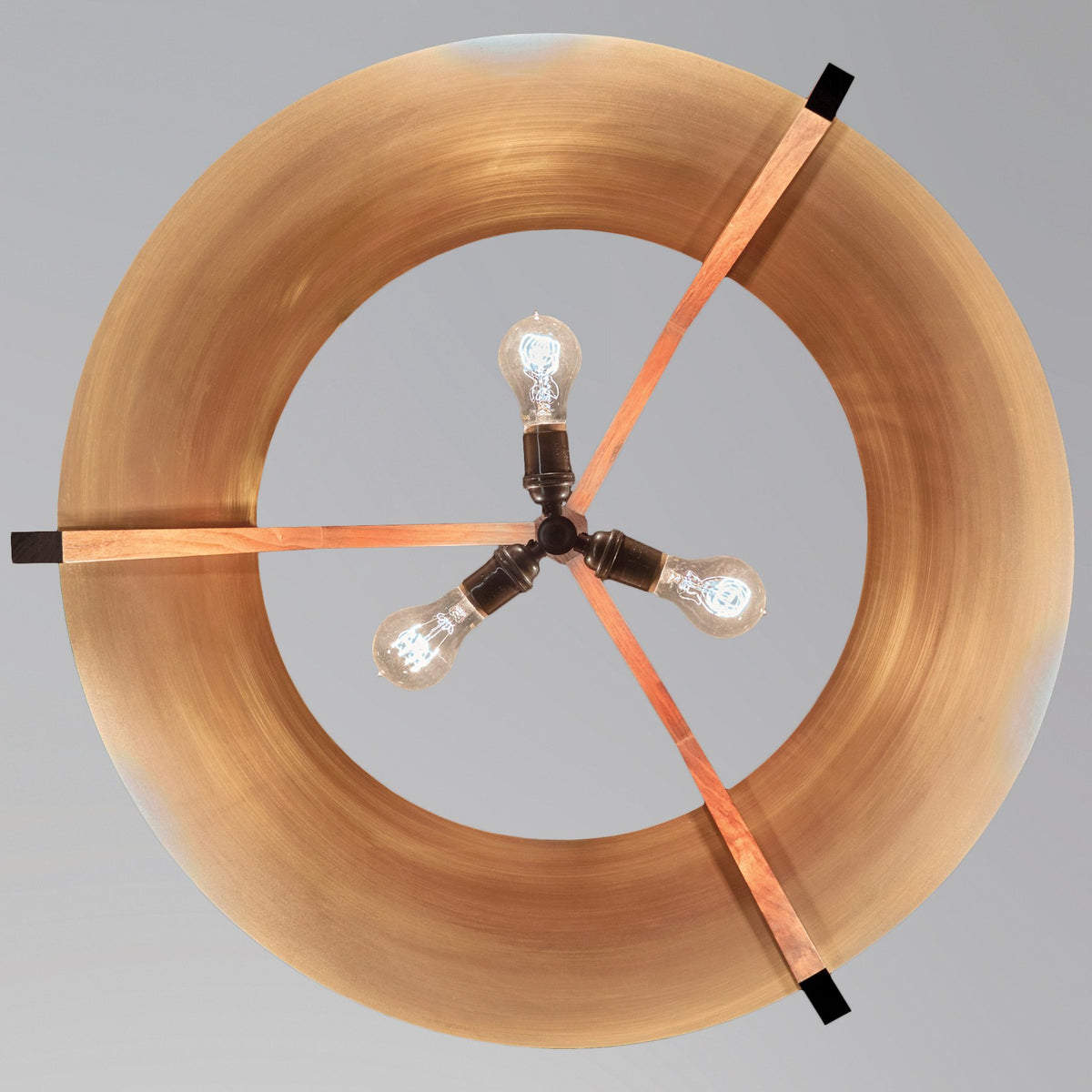 Ignis 17" Pendant by Cerno, showing of ignis 17" pendant in live shot.